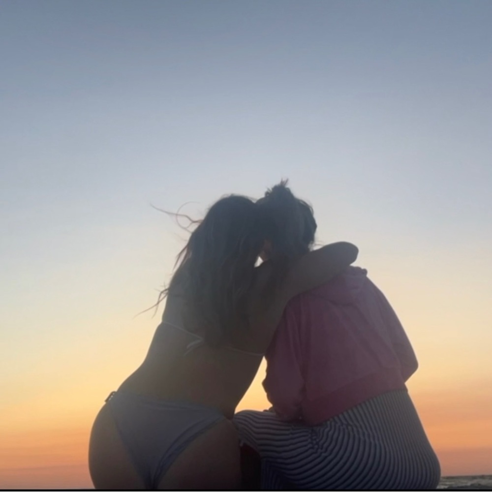 Meet your Posher, Kloee